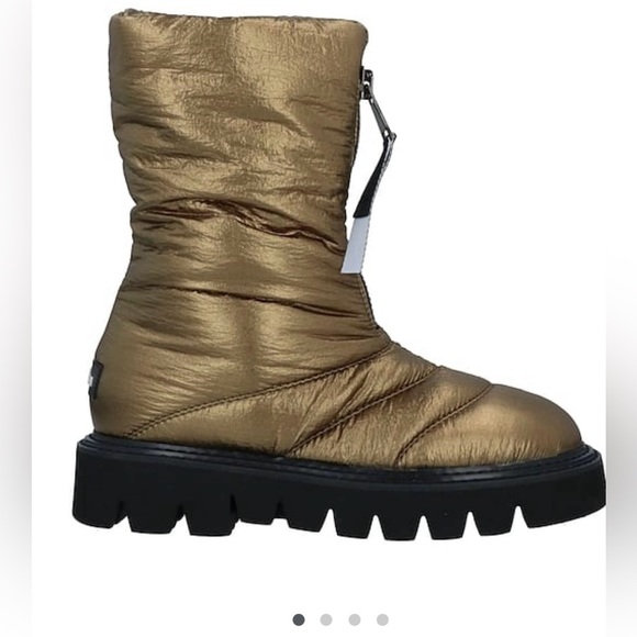 Elena lachi Shoes - ELENA IACHI
ANKLE BOOTS Military
Green